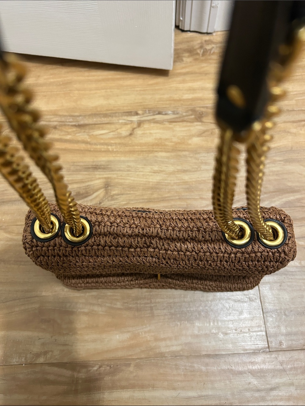 Rebecca Minkoff Woven Brown Shoulder Bag with Gold Chain - Picture 4 of 8